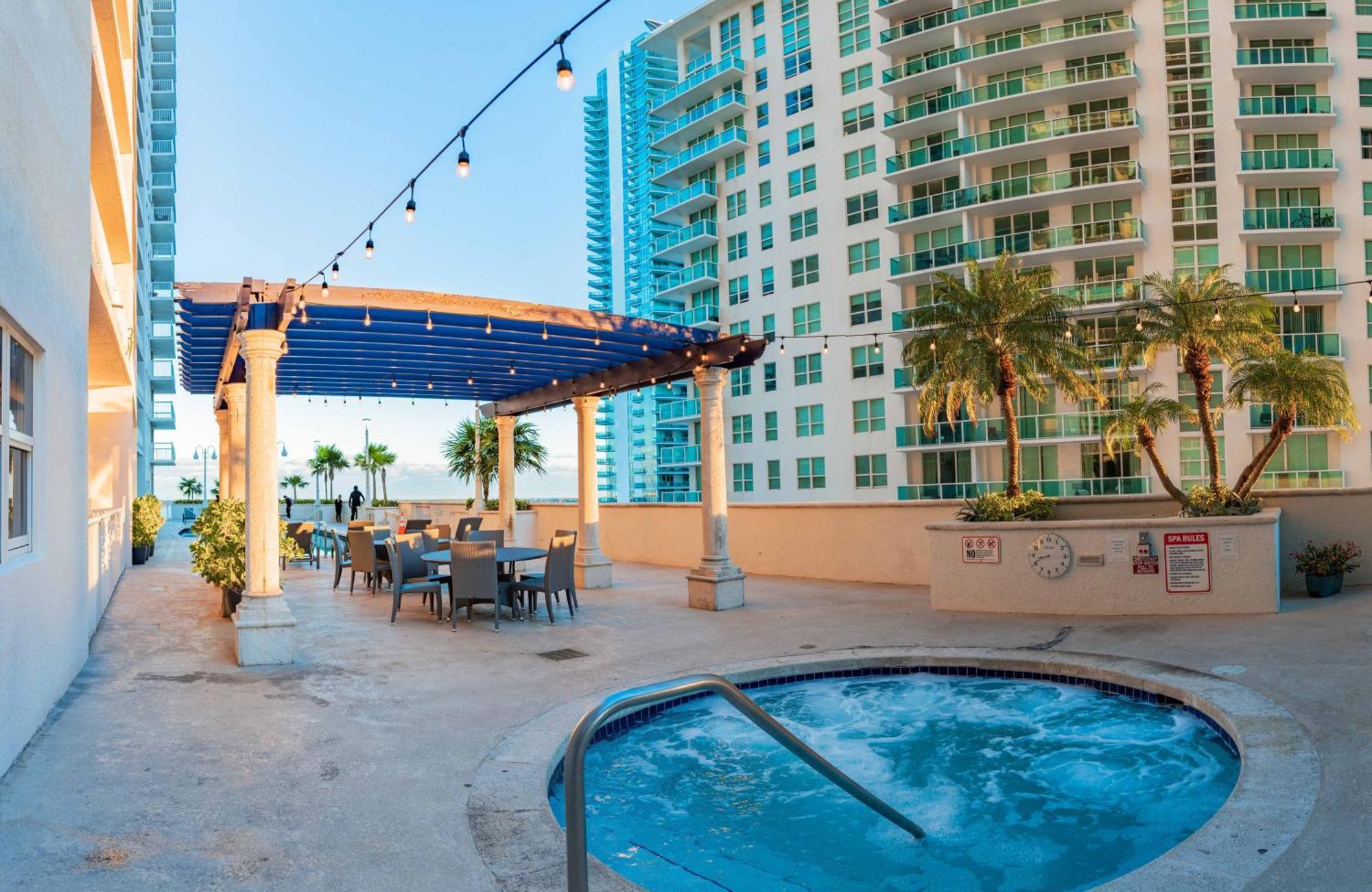 Studios In Brickell With Pool, Gym, Free Parking And Game Room Miami Esterno foto